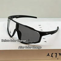 Black Frame [Color-changing Grey]